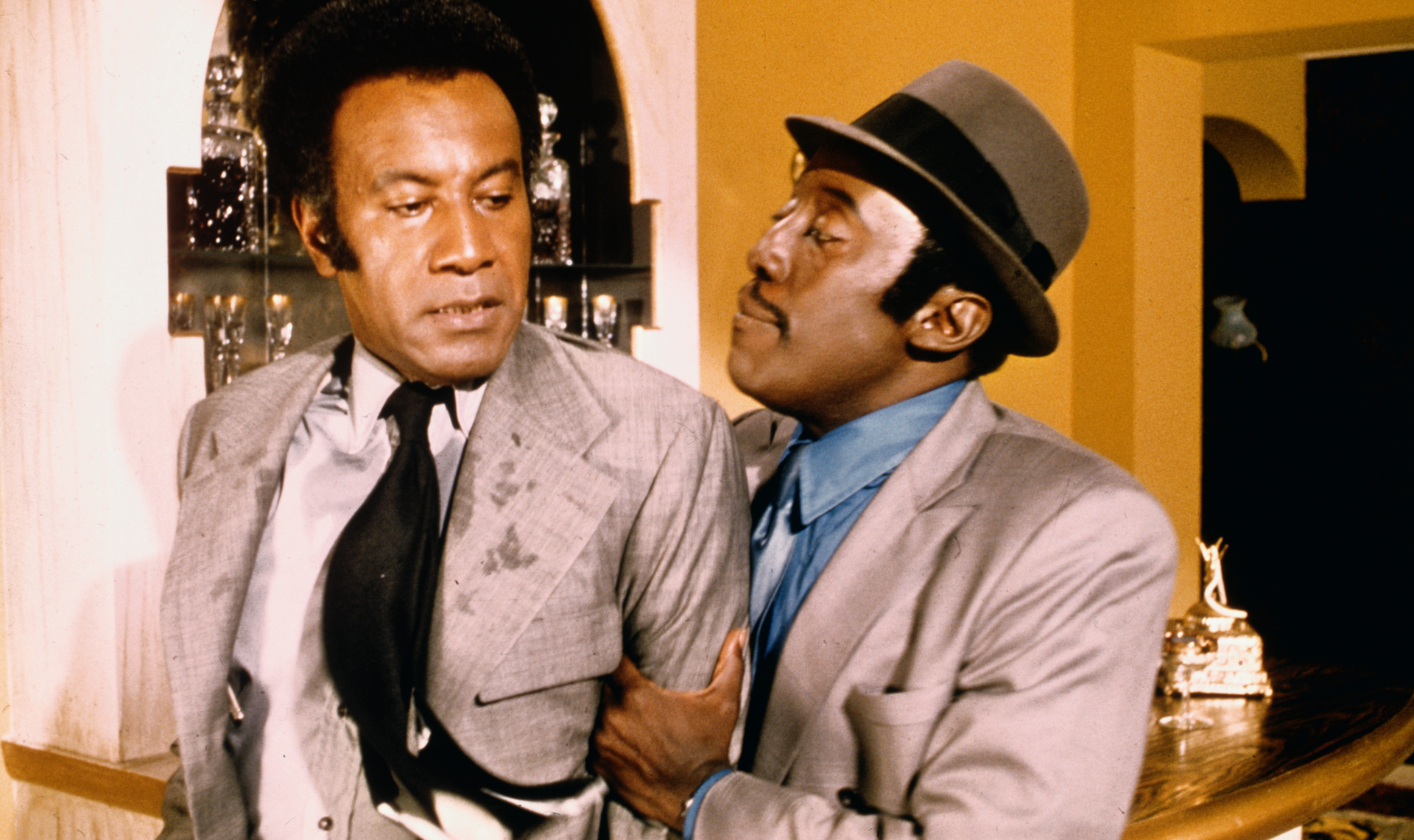 COTTON COMES TO HARLEM (35mm)